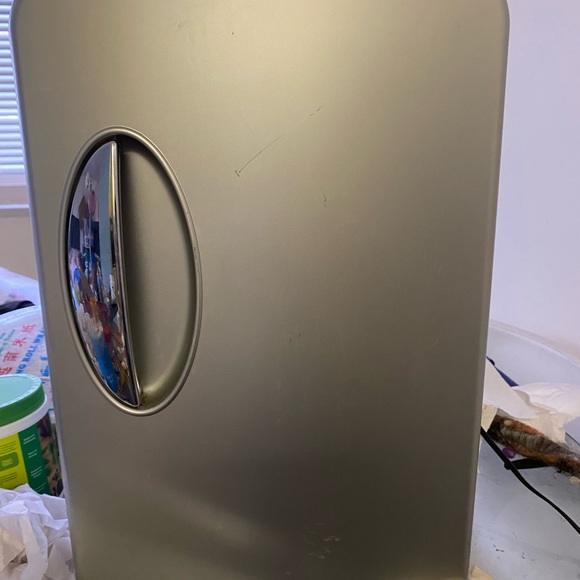 Brookstone mini fridge hot and cold - Picture 11 of 14